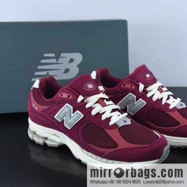 New Balance ML2002 Series Vintage Daddy Style Unisex Casual Shoes Couple Versatile Jogging Shoes Sports Men\'s Shoes Women\'s Shoes M2002RHA