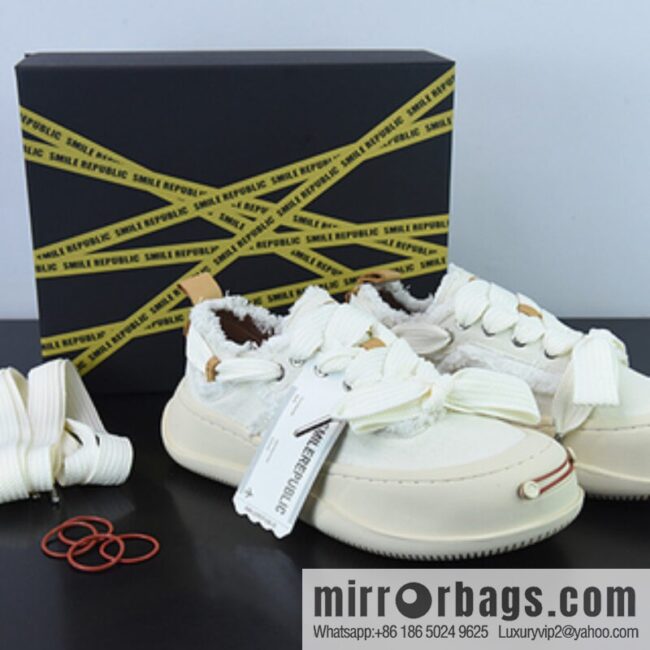 Sneakers Low muffin thick bottom heightened low top, anti-lace beggar wind canvas low top casual sneakers