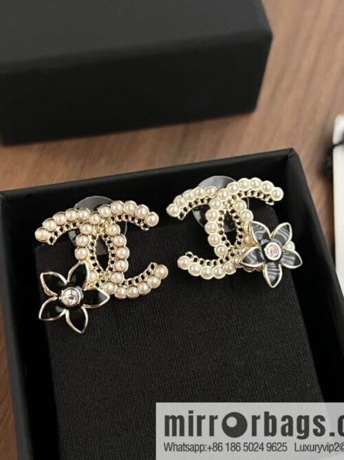 New Chanel c1 double c pearl black camellia stud earrings