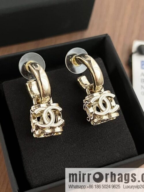 New Chanel c2 double c square stud earrings