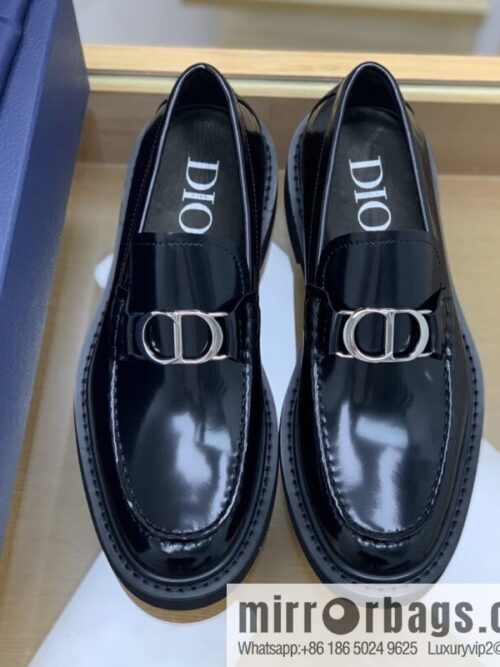wsxc1667994639966_0-800x800jciuj2gjd5051093_20250718225253.jpg Dior selected leather to make men\'s loafers