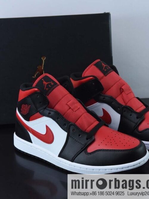 wsxc1668514396567_4-800x8002wgw5a5vqw149135_20250718040803.jpg Wmns Air Jordan 1 Mid GS \"Chicago Black Red\" AJ1 Jordan generation \"Black and White Red Little Chicago\" high-top basketball shoes, item number: 554724-079