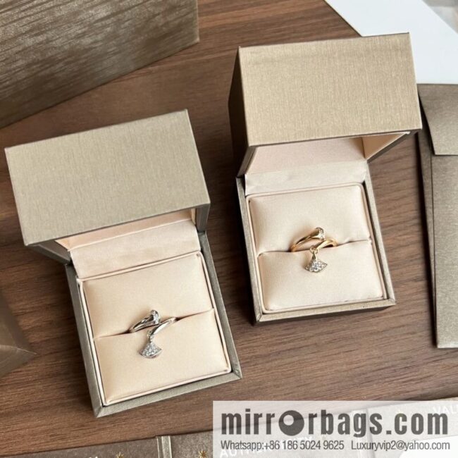 BVLGARI Bulgari classic full diamond fan ring