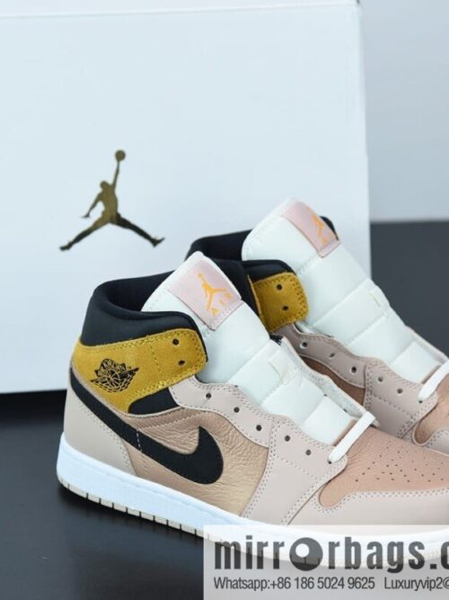 wsxc1669809746863_4-800x800wmzbuqq00f044329_20250718030253.jpg AKIRA × Nike Air Force 1 Low \'07 Takashi, suede, gypsy color scheme Air Force No. 1 low-top casual board shoes, item number: CV0820-405