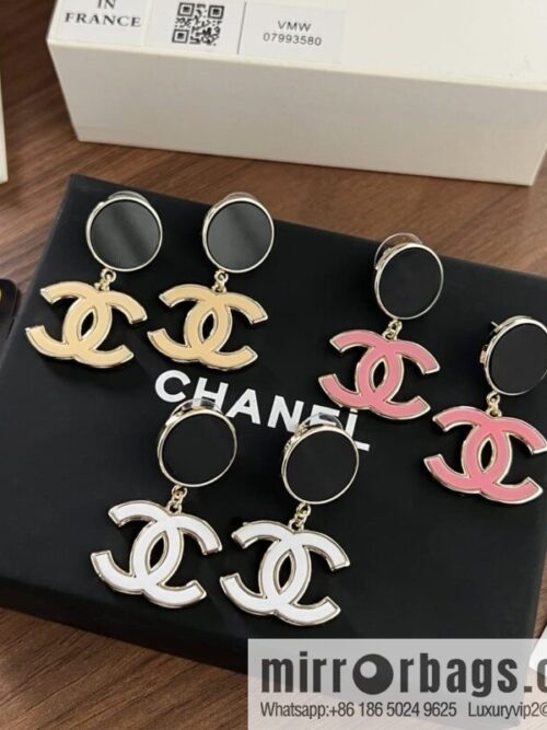 wsxc1670328301444_1-800x800f0otu4c5r0x202159_20250709053319.jpg New ☑️ Chanel c2 double c black round stud earrings