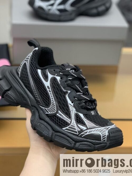 wsxc1672486641229_4-800x800b532p41ltgo38570_20250718015338.jpg Balenciaga BALENCIAGA uses mesh patchwork Unisex His & Hers thick-soled sneakers