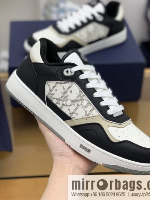 wsxc1672663991713_3-800x800liolhczaref38465_20250718015227.jpg Dior uses black smooth cow leather (fabric) carefully made men\'s low-top sneakers