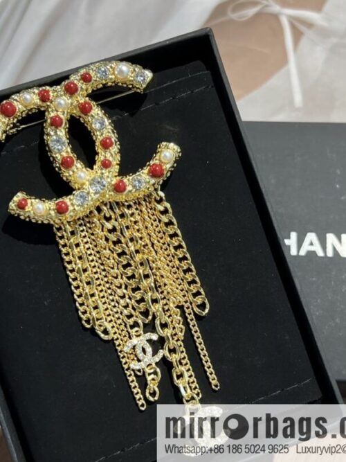 wsxc1675336320673_0-800x800zdwoj5hsfi2197882_20250709033511.jpg New ☑️ Chanel double c red pearl fringed brooch