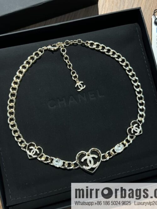 wsxc1675336326760_0-800x800gpnoyydouve197838_20250709033346.jpg New ☑️ Chanel double c gold peach heart love necklace