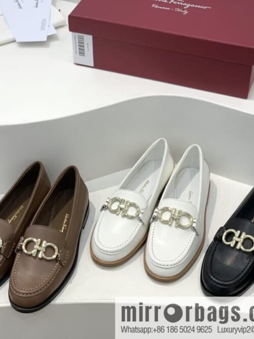 wsxc1675422794965_0-800x800el2zvedjcjv37568_20250716043413.jpg SF ✔️ salvatore Ferragamo ✔️ new products! Ferragamo Gancini double-sided buckle loafers shoes