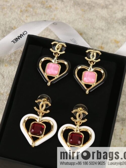 wsxc1675602140837_0-800x800cvqvbyrlxjr194923_20250709020714.jpg New ☑️ Chanel c2 double c peach heart love stud earrings
