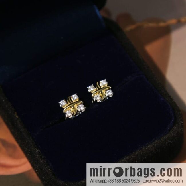 wsxc1677329011591_0-800x8002eripmvukfc190839_20250709000241.jpg New ☑️ TIFFANY & Co. Tiffany & Co. Color separation cross stud earrings