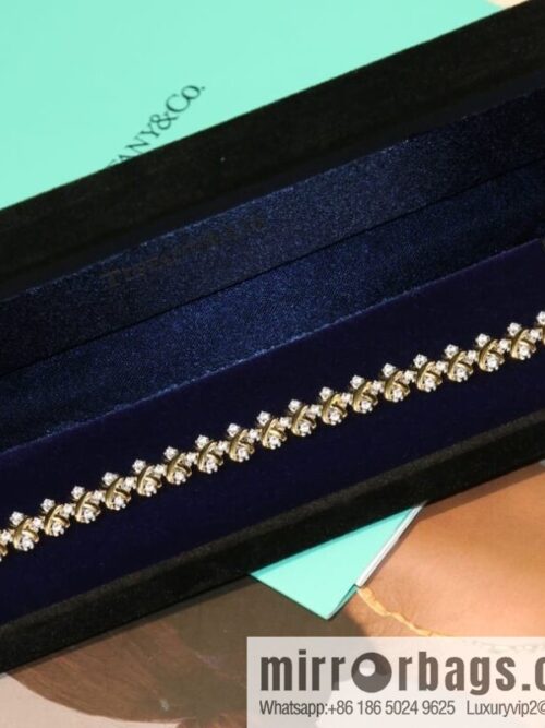 wsxc1677329014374_0-800x800yezpdamzwix190817_20250709000157.jpg New ☑️ TIFFANY & Co. Tiffany & Co. Color separation cross bracelet