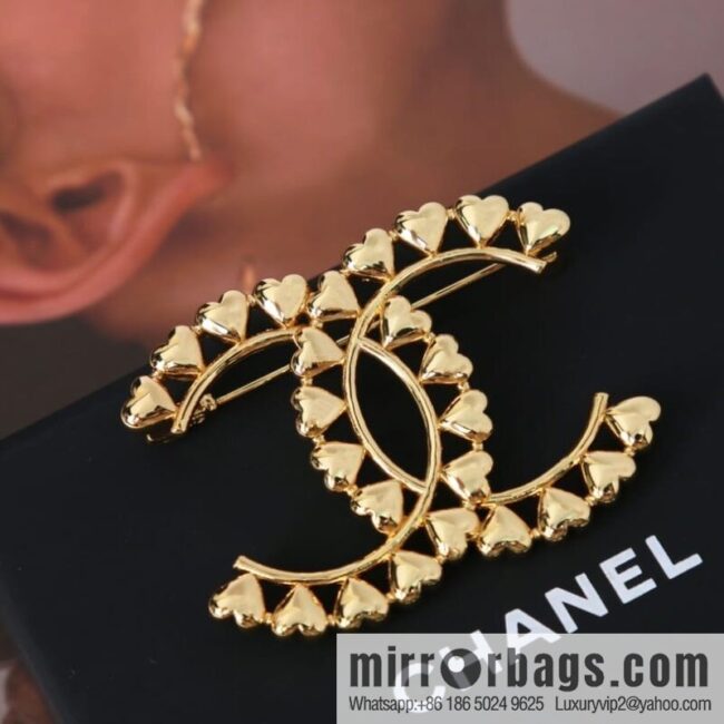 wsxc1677329025862_0-800x800kb0k1bykh5e190762_20250709000009.jpg New ☑️ Chanel gold brooch