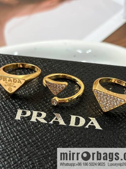 wsxc1677846023997_0-800x80025qh54hvo3y190372_20250708234739.jpg Prada triangular ring