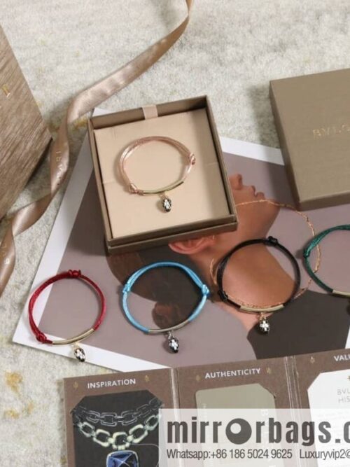 wsxc1678104956063_5-800x800d2imt03j5ri190310_20250708234543.jpg BVLGARI Bulgari SERPENTI FOREVER series snake head bracelet