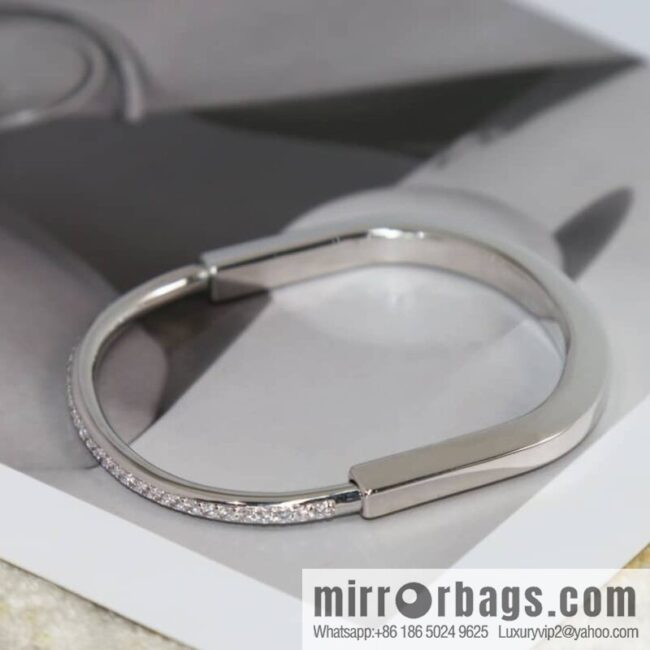 wsxc1678104959830_5-800x8000lrgfexkq2r190284_20250708234452.jpg Tiffany Lock Full Drill, Half Drill, Spaced Drill, Glossy Lock Bracelet Bracelet