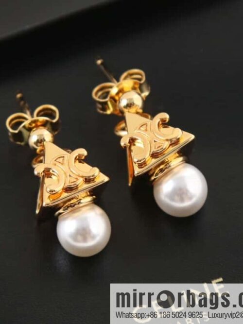 wsxc1679228902410_0-800x800ctevxw31ihu186837_20250708215653.jpg New Celine triangle Arc de Triomphe pearl stud earrings