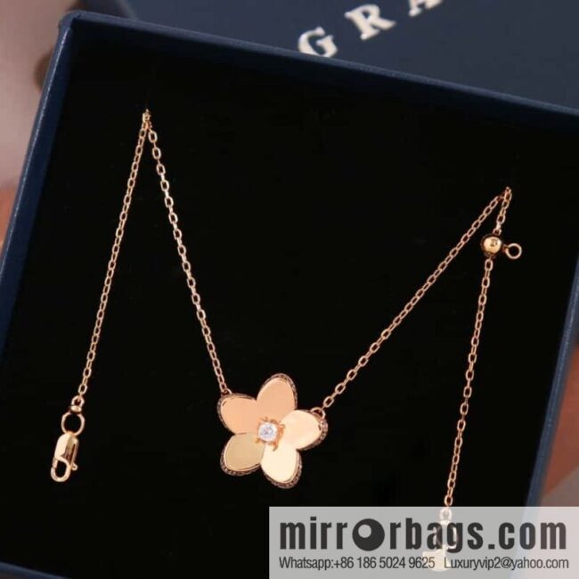 GRAFF flower necklace with diamonds