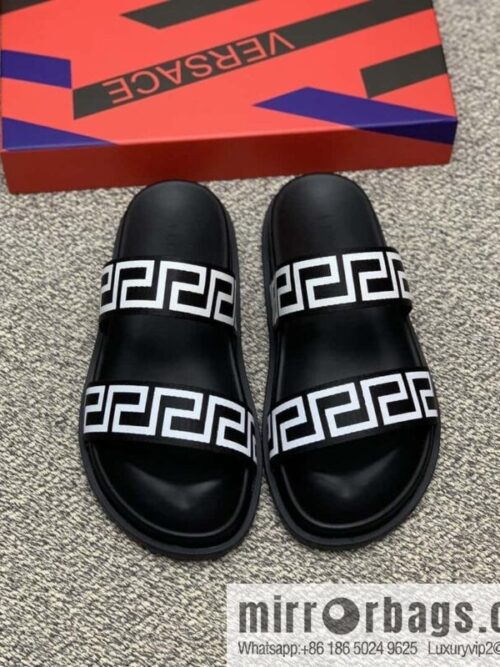 wsxc1679918650153_0-800x800t04tjfvgpmv26466_20250716025123.jpg Versace uses black calfskin men\'s sandals