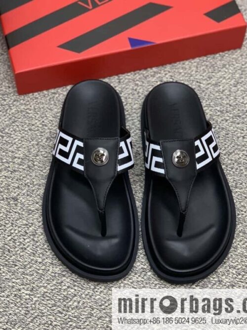 wsxc1680180131978_0-800x800zayn5mx4mbk22953_20250716022150.jpg Versace uses black calfskin men\'s sandals