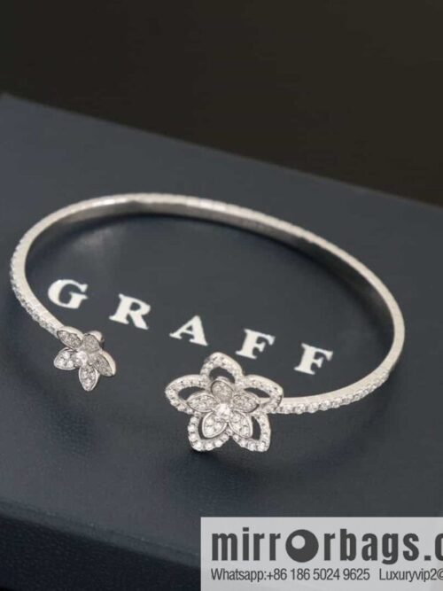 wsxc1681215156601_0-800x800m05bwcndvak179330_20250708181516.jpg GRAFF Graff Flower Bracelet Bracelet