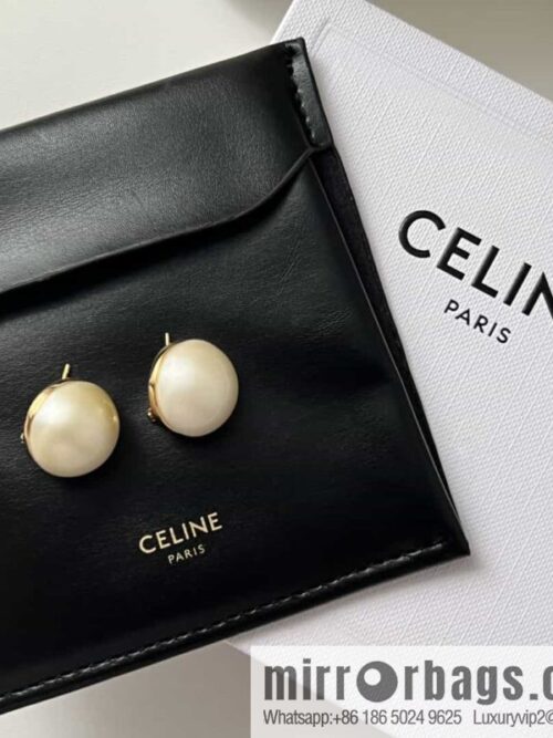 wsxc1681475021714_4-800x8003c3gfz1kbqc179072_20250708180731.jpg New Celine round pearl stud earrings