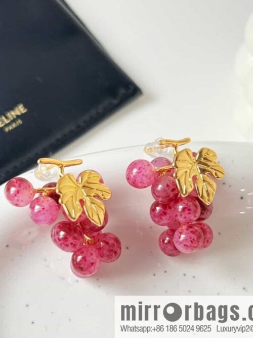 wsxc1681994990979_0-800x800mtdhly1rvrb178741_20250708175801.jpg New Celine gold leaf amethyst grape 🍇 stud earrings