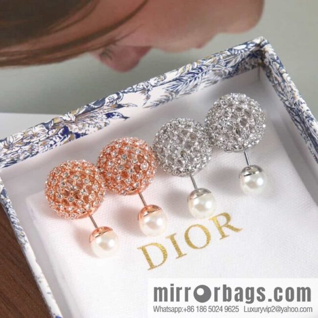 New ☑️ DIOR full diamond pearl stud earrings