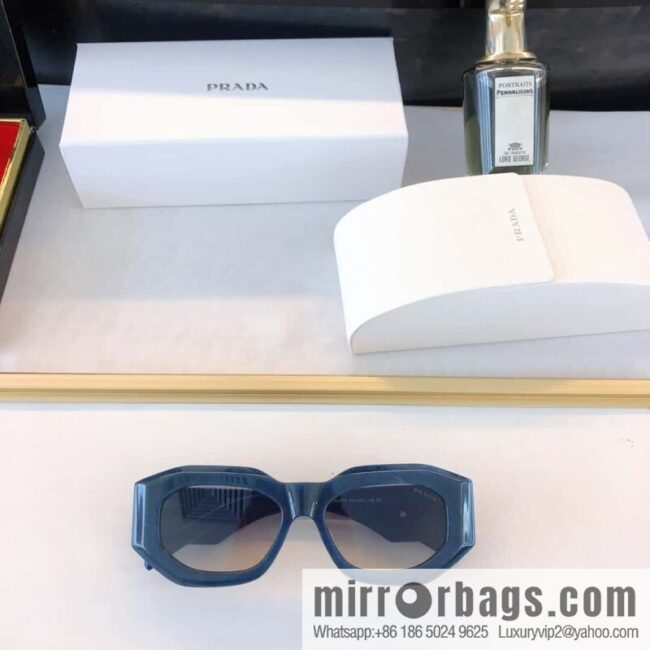 wsxc1685285910850_3-800x800minuvtcjwjq22748_20250625222122.jpg Prada three-dimensional frame unisex sunglasses