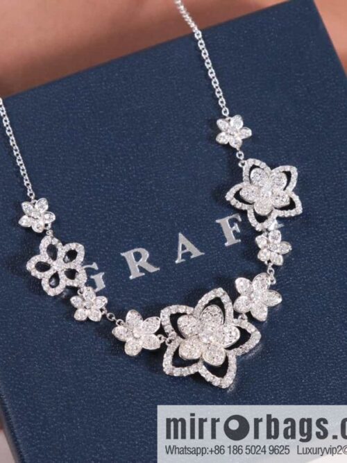 wsxc1685803008767_0-800x800qciedi4eldi167650_20250705193631.jpg GRAFF Wild Flover Multi-Flower Diamond Necklace