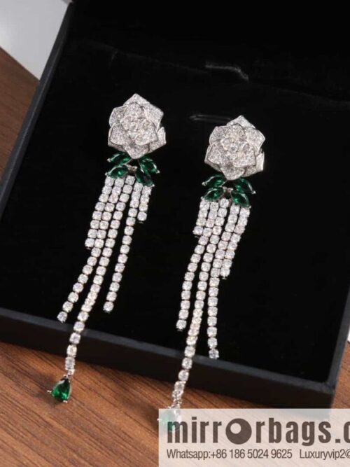 wsxc1687014085797_0-800x8004rlevzre4cy163656_20250705173629.jpg Piaget white gold rose fringed stud earrings