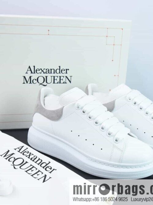 wsxc1688133108875_4-800x800aa2sf330piy201071_20250709050234.jpg Alexander McQueen, light gray low-top sneakers