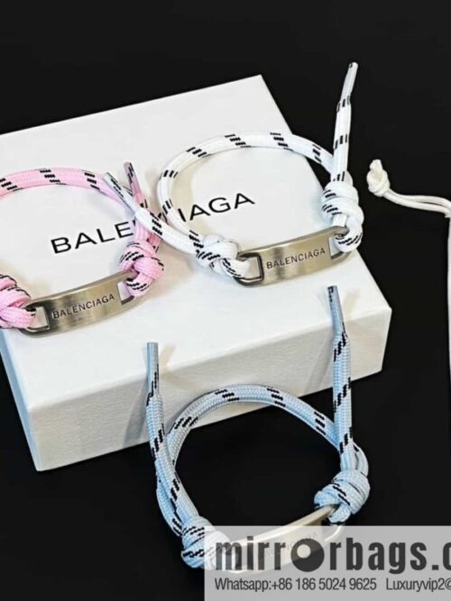 wsxc1690299900658_0-800x800gr4slu04qah158005_20250705135239.jpg New Balenciaga PLATE Bracelet Bracelet