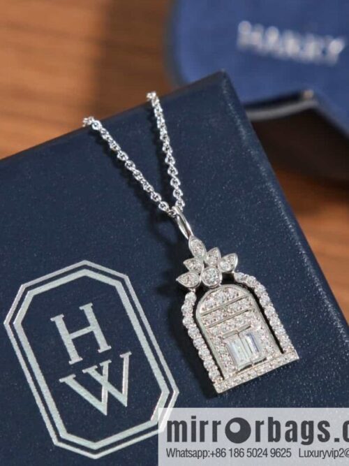 wsxc1690299914662_0-800x800yiy0lvlvbp0157921_20250705135018.jpg HARRY WINSTON HW Charms Gates Diamond Pendant, Door to Happiness Necklace