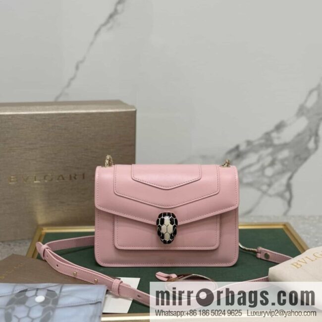 New \"Serpenti Forever\" crossbody bag model: 289676