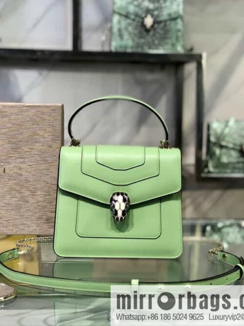 [Bvlgari] Bulgari counter hot-selling Serpenti Forever wrist organ bag model number: 38329
