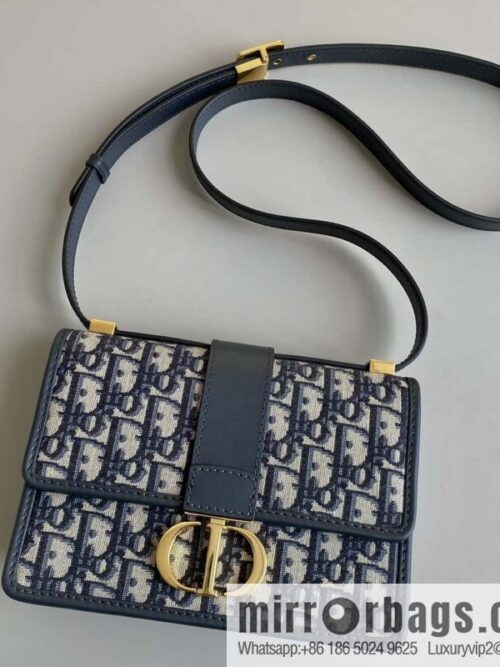 wsxc1691331859864_1-800x800xz1dfcclenk82064_20250719081134.jpg Small 30 MONTAIGNE handbag M9234UTZQ_M928