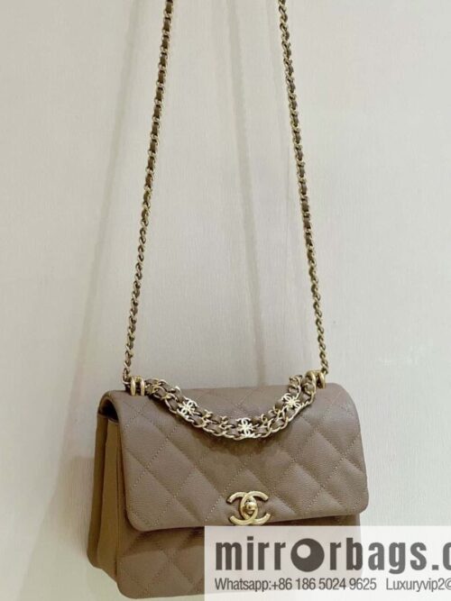 wsxc1691606108936_0-800x800namv1aqe0p479751_20250719074825.jpg CHANEL 22k autumn and winter high-end ready-to-wear series, lychee leather square fat AS3580 milk tea color