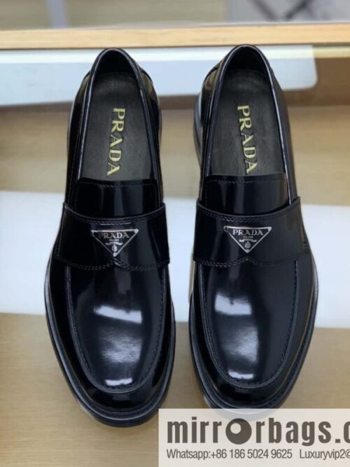 wsxc1691850839909_0-800x800xaub2uccofo186368_20250708214256.jpg PRADA Prada men\'s loafers crafted in black smooth cow leather (fabric)