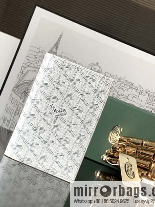 wsxc1691938461125_0-800x800cjscrzsiork78352_20250719073657.jpg Goyard Grenelle passport holder 7706