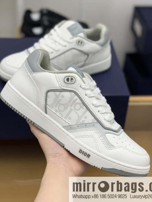 wsxc1692111171537_4-800x8005cfbkrkgrsx185628_20250708212049.jpg Dior uses black smooth cow leather (fabric) to carefully make B27 low-top sneakers