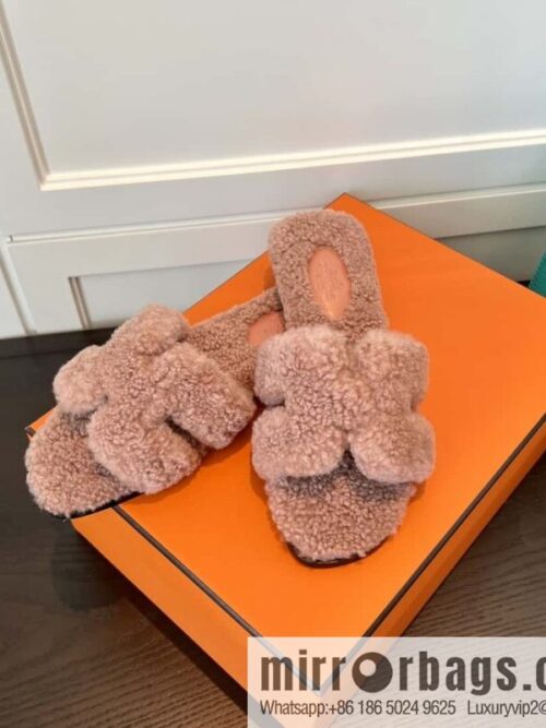 wsxc1692190799173_0-800x800dz5le30hwh1185585_20250708211925.jpg HERMES Hermès 2022 Teddy model Italy Europe imported lamb wool women\'s sandals