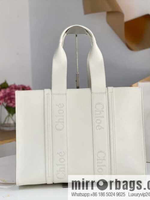 wsxc1692539662002_0-800x8002pp5mu1gvxs68826_20250719024010.jpg Chloe Woody Full Pitot Bag, White Large 45CM