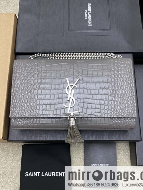 wsxc1692630575829_0-800x800pvtmdnfghvc68285_20250719023406.jpg Y\'s most classic style Kate crocodile pattern chain strap crossbody bag gray crocodile/gold buckle Model: 377829