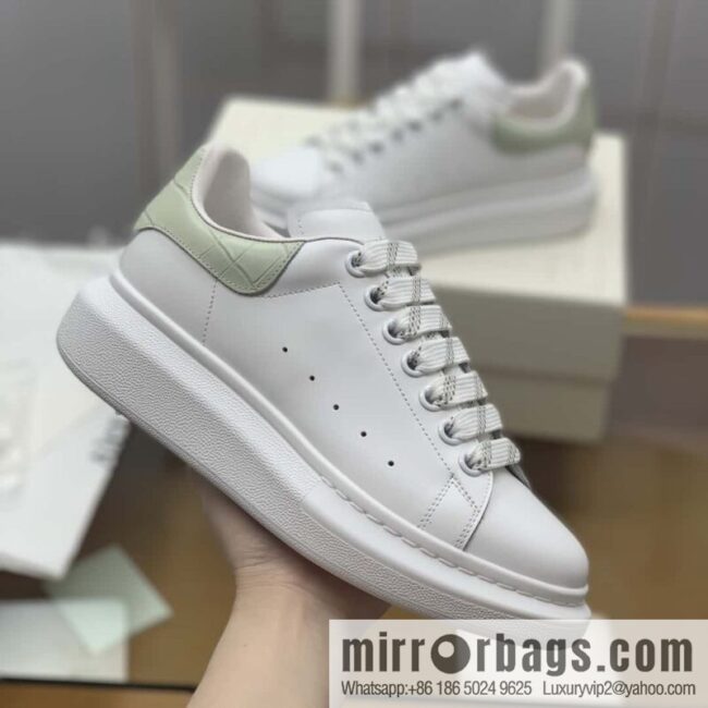 wsxc1692637324146_4-800x8002pf2rhhgjqh181865_20250708192859.jpg Alexander McQueen Alexander McQueen Rice Grey Crocodile Tail Unisex Same Sneakers