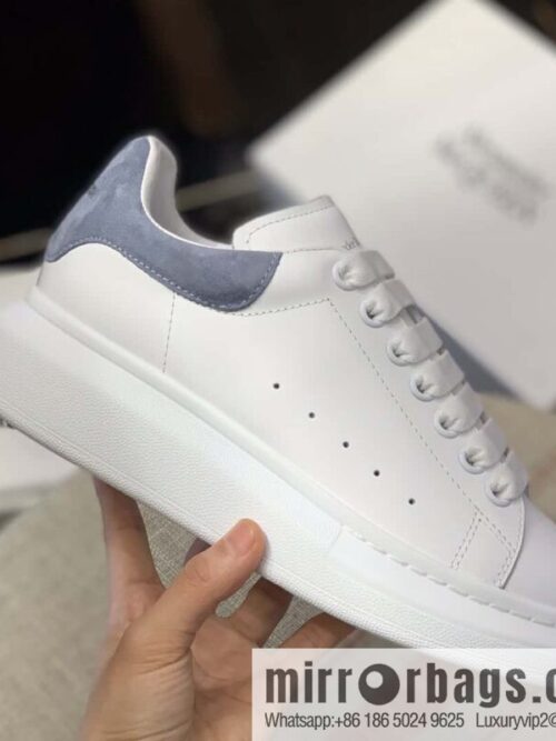 wsxc1692805921077_2-800x800lu5gewvaoit181627_20250708192012.jpg Alexander McQueen Alexander McQueen Fog Blue Fleece Tail Unisex same sneakers