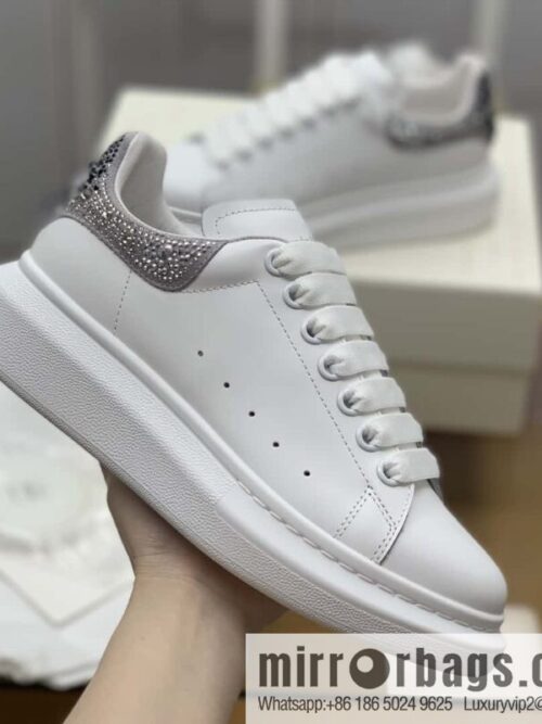 wsxc1692809096946_4-800x800bnhdj2rhq4c181465_20250708191527.jpg Alexander McQueen Alexander McQueen light gray gradual change drill tail women\'s sneakers
