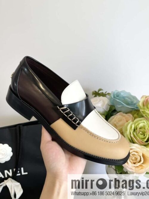 wsxc1695667355461_0-800x800lhkex2bwyrk167125_20250705192034.jpg CHANEL Xiaoxiang Metal letter loafers G39190 color matching