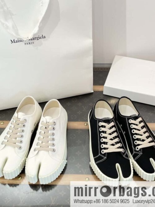 wsxc1695746133044_0-800x800o2tajrldkn2166878_20250705191213.jpg Maison Margiela Split-toed Canvas Little White Shoes
